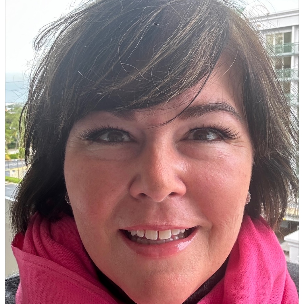 Meet your Posher, Elizabeth